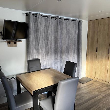 Mobilhome Camping Le Bosc Saint-Cyprien  Dış mekan fotoğraf