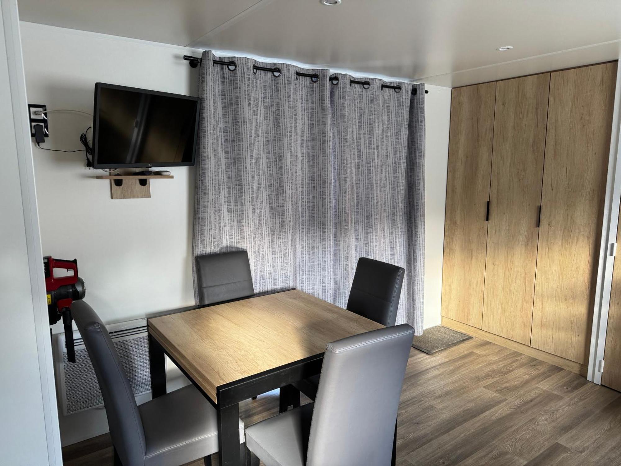 Mobilhome Camping Le Bosc Saint-Cyprien  Dış mekan fotoğraf